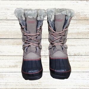 Khombu Tan Suede Black Rubber Duck Toe Women's Winter Snow Boots | Size 8